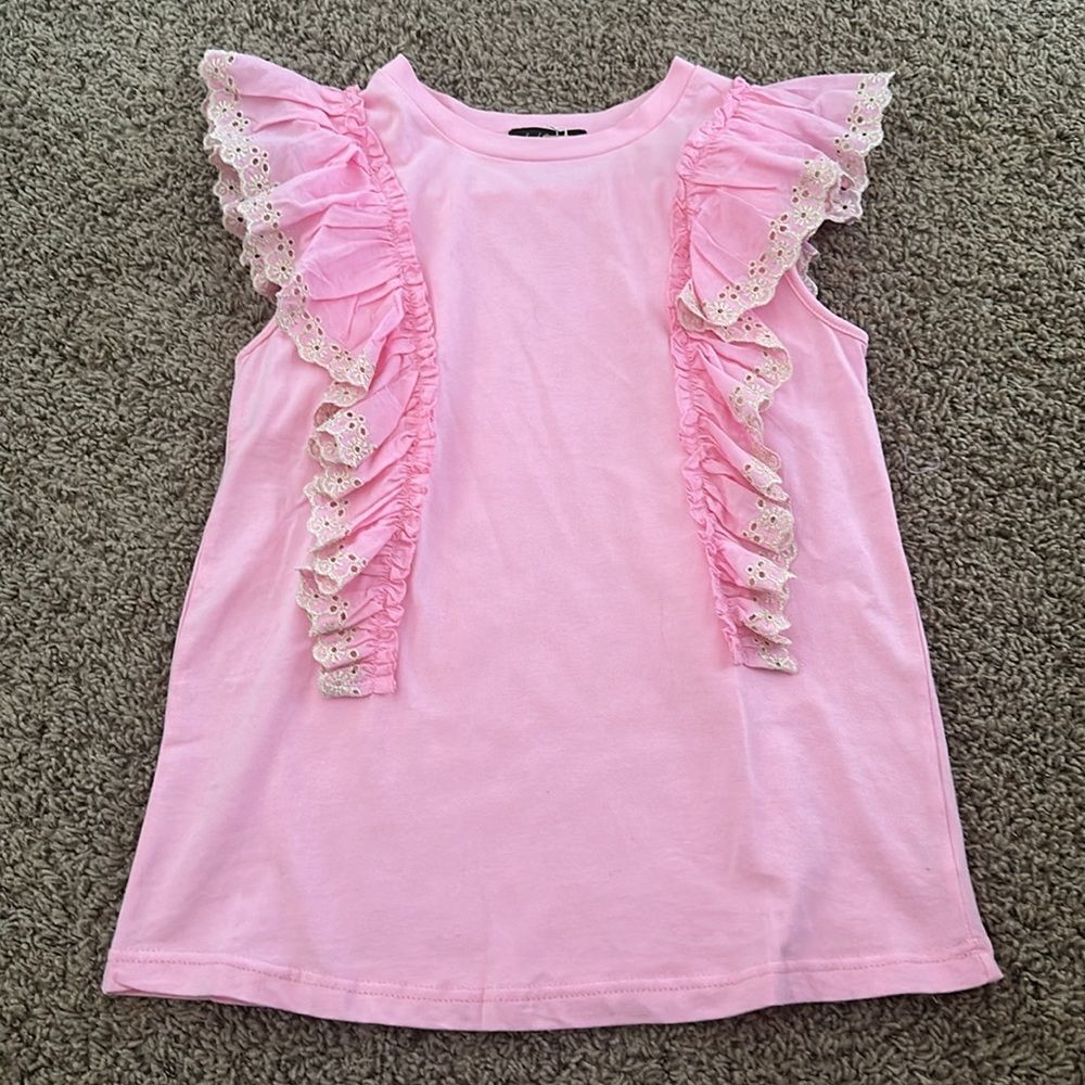 ⭐️⭐️NWT Shack of Love Top